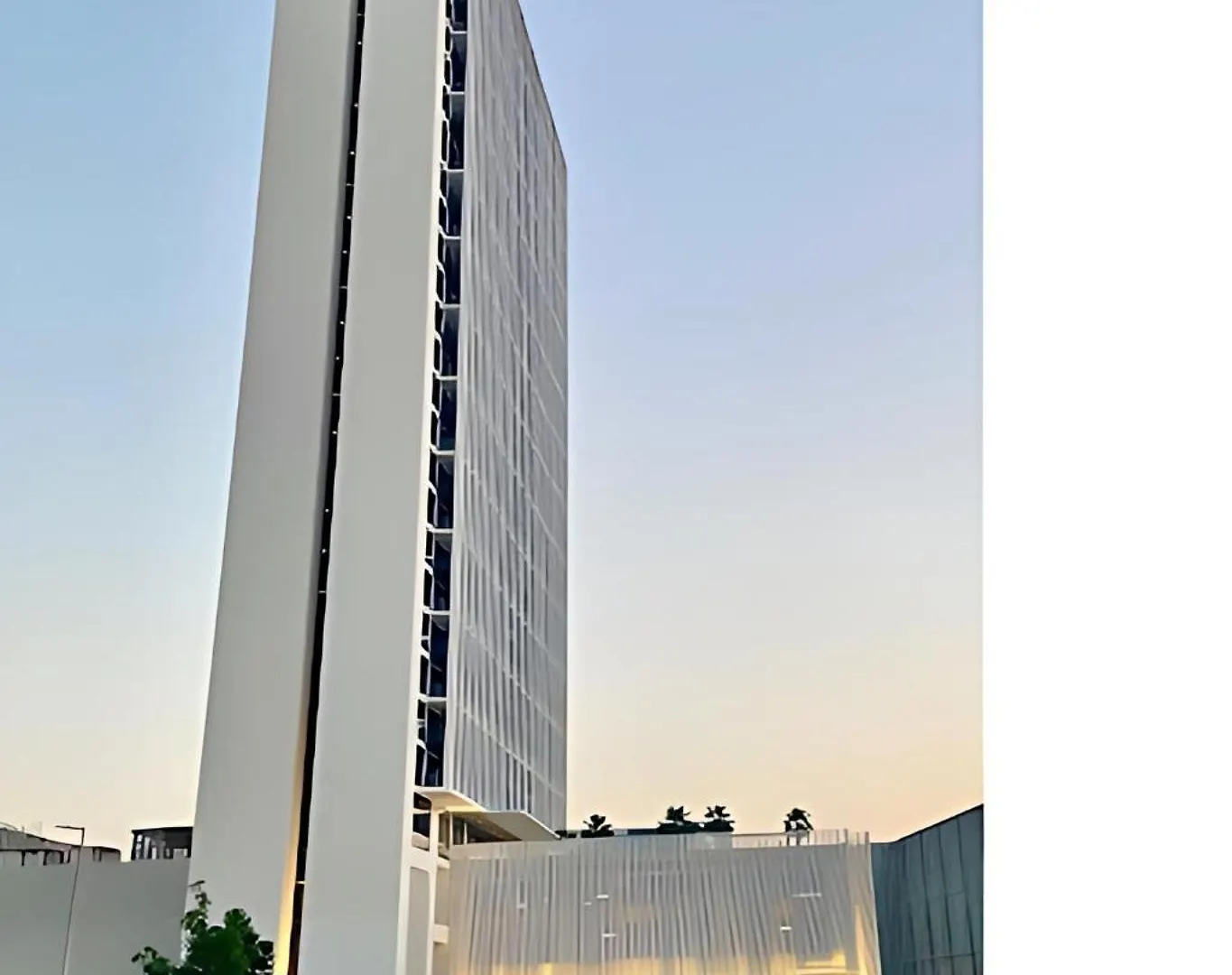 Burj View Studio At Upside Living - Business Travel Ready Dubai Apartment