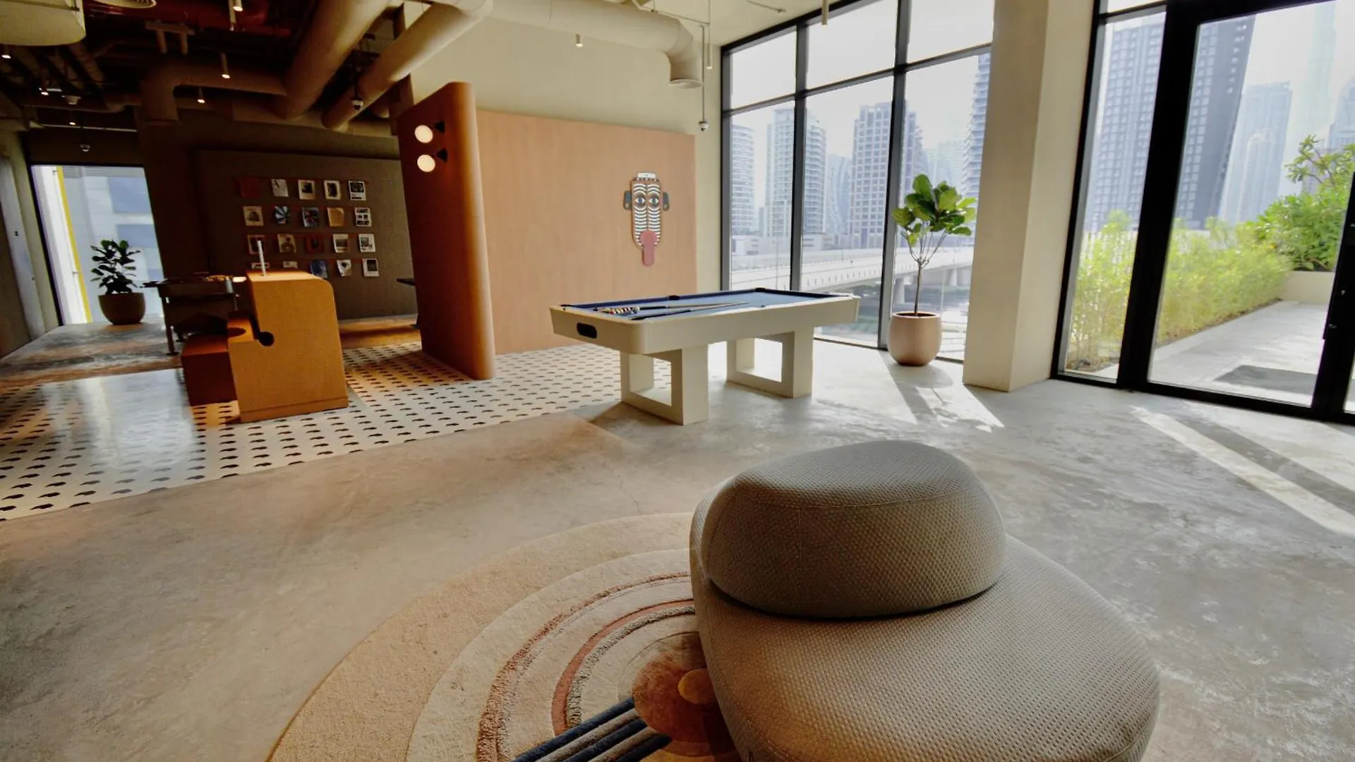 Burj View Studio At Upside Living - Business Travel Ready Dubai Apartment